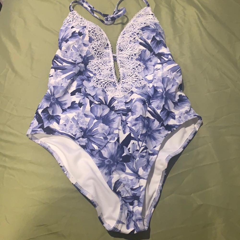 Hollister one pice swimsuit